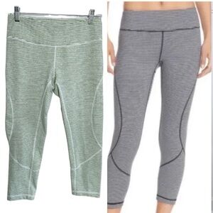 Zella Live In Streamline' Capris Leggings Small Micro Stripe